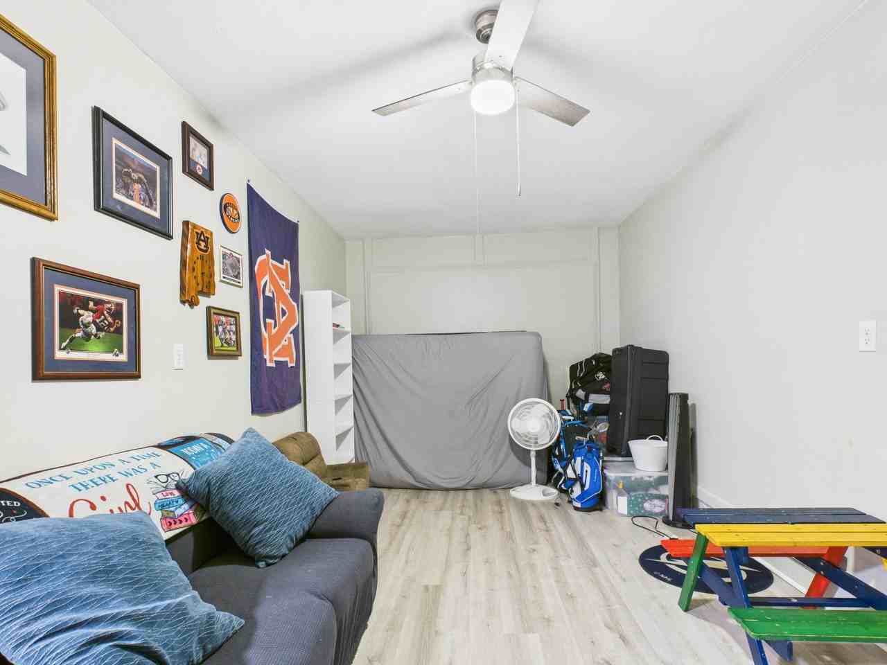 309 Olympia Ct - Photo 5 of 43