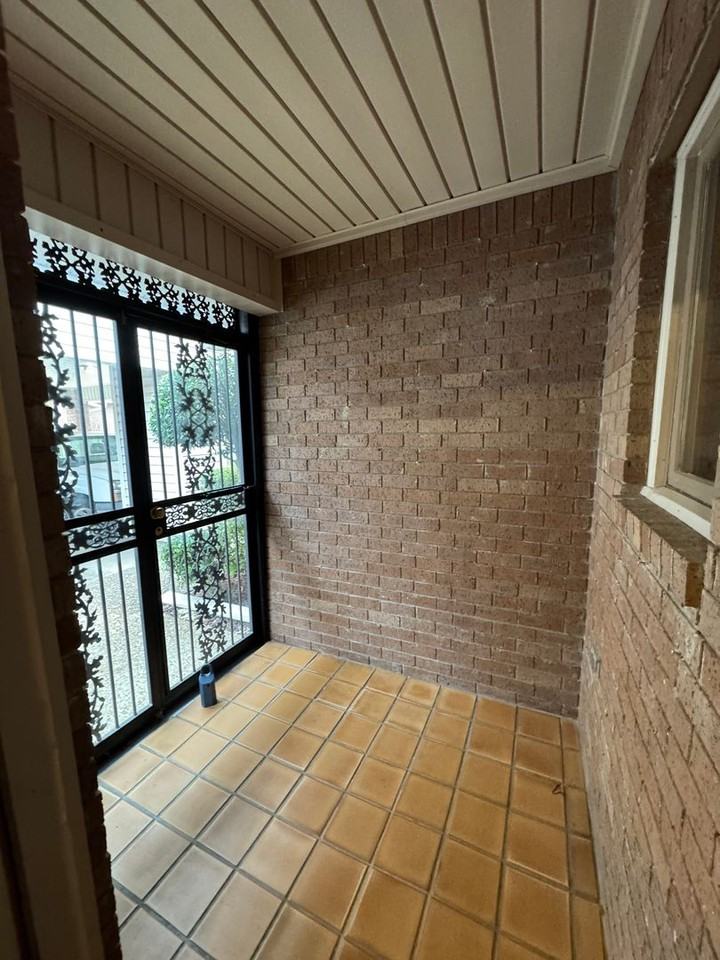 2705 Greenbriar Dr #B - Photo 6 of 25