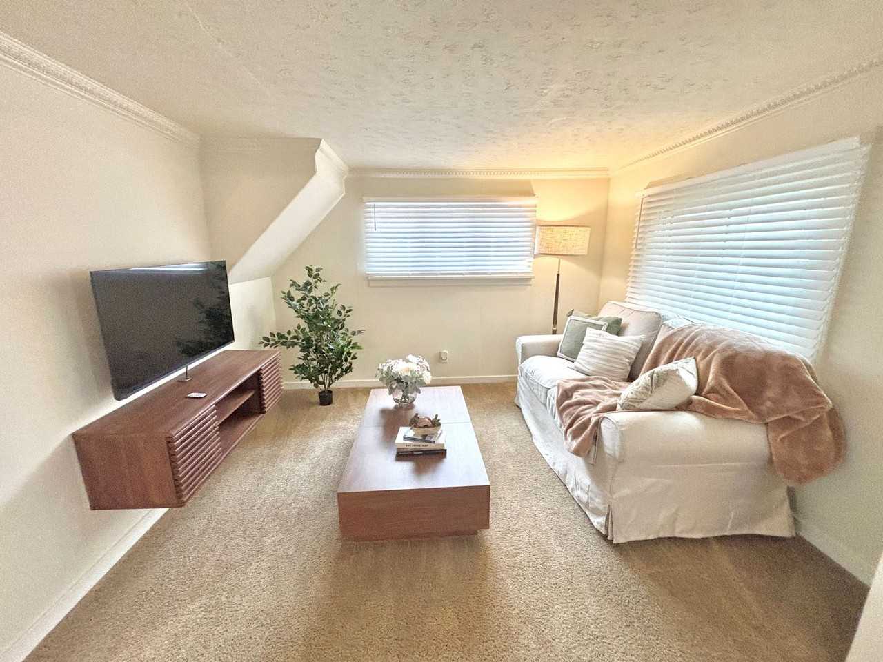 332 Cascade Place - Photo 3 of 17