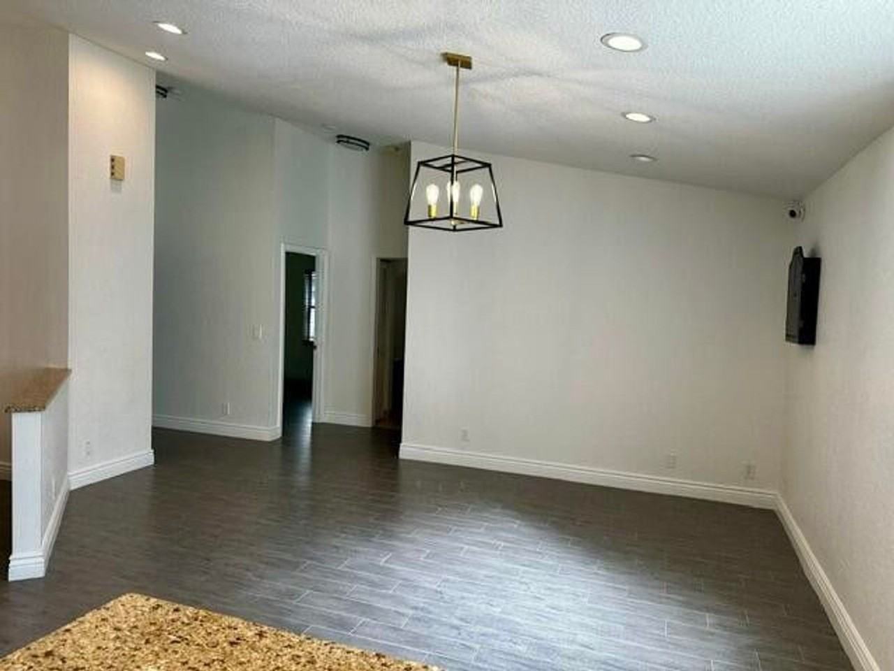 11086 Baybreeze Way - Photo 6 of 19