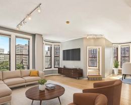 108 W Wells St - Photo 1 of 1