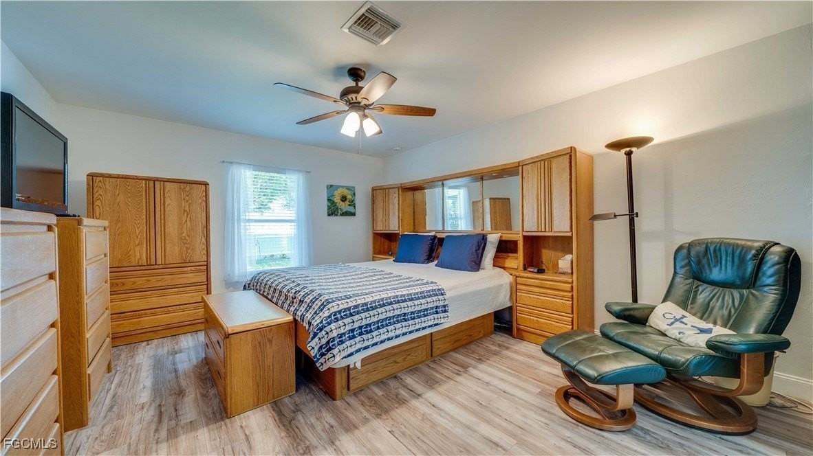 3322 Nw 5th Ter - Photo 4 of 43