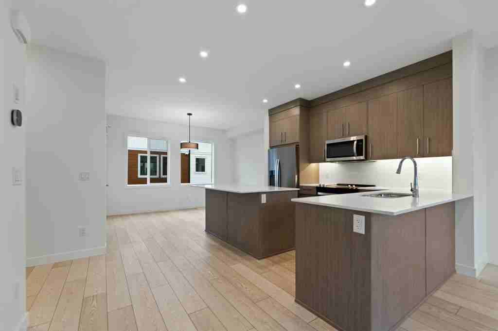 1886 17-1868 Cornerstone Boulevard Northeast - 1 #1 - Photo 2 of 50