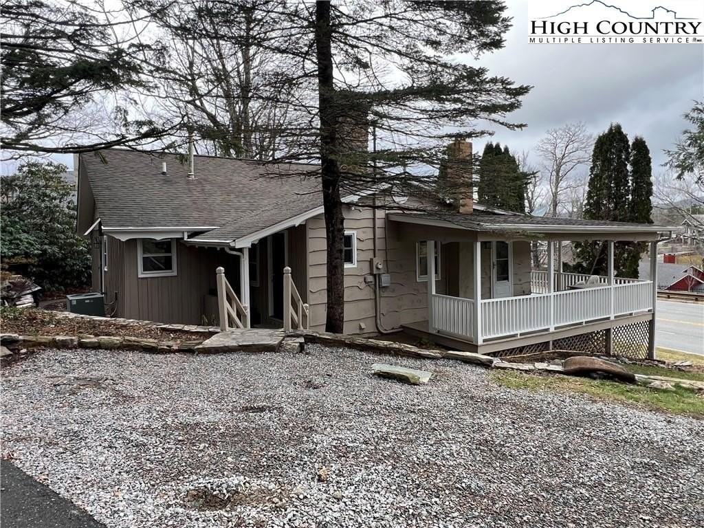 157 Cliff Ln - Photo 2 of 22