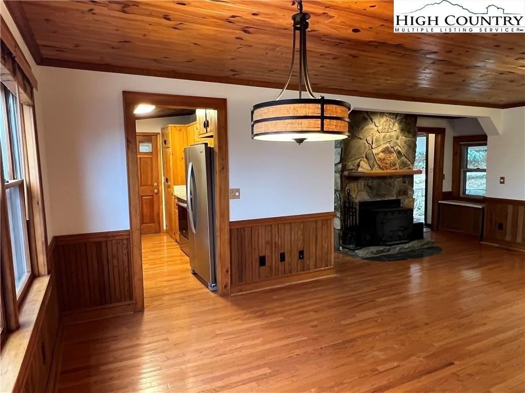 157 Cliff Ln - Photo 5 of 22