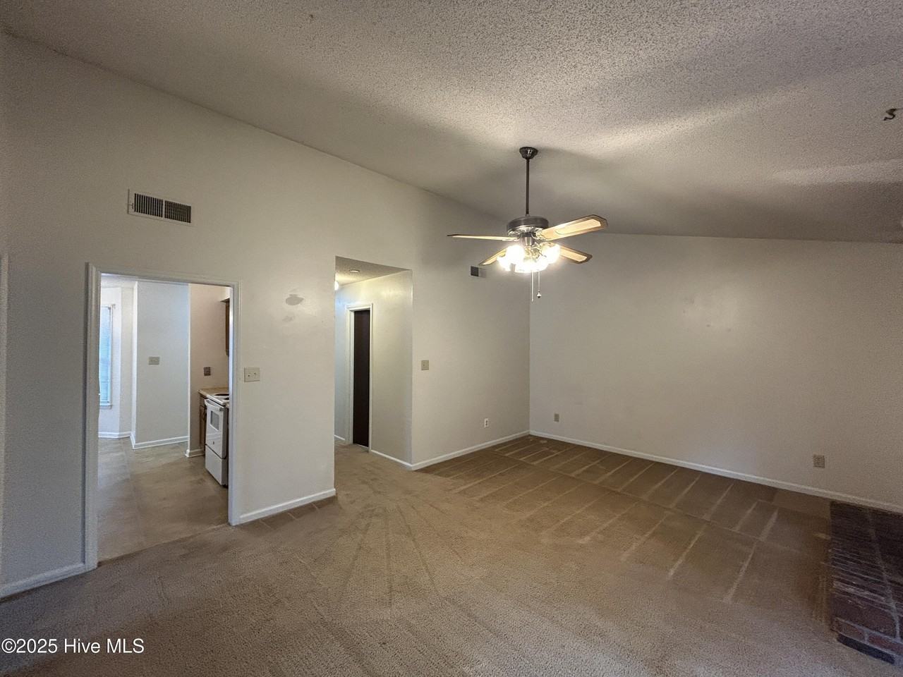 1955 Rolling Ridge Dr - Photo 5 of 21