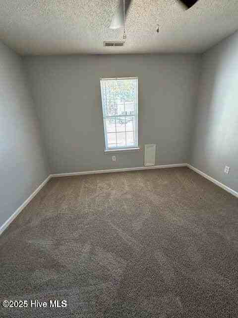 205 Live Oak Ct - Photo 6 of 8