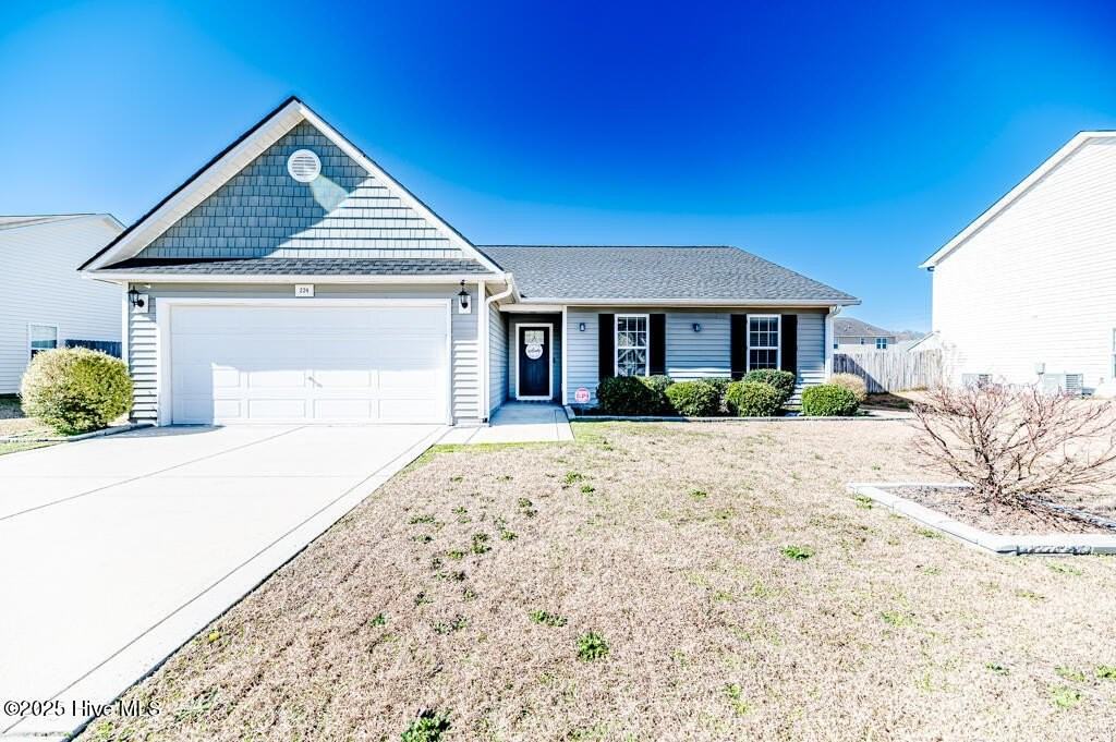 224 Roanoke Drive - Photo 2 of 45