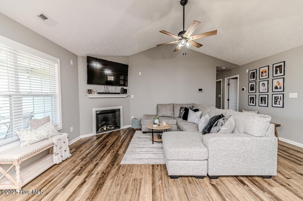 224 Roanoke Drive - Photo 7 of 45