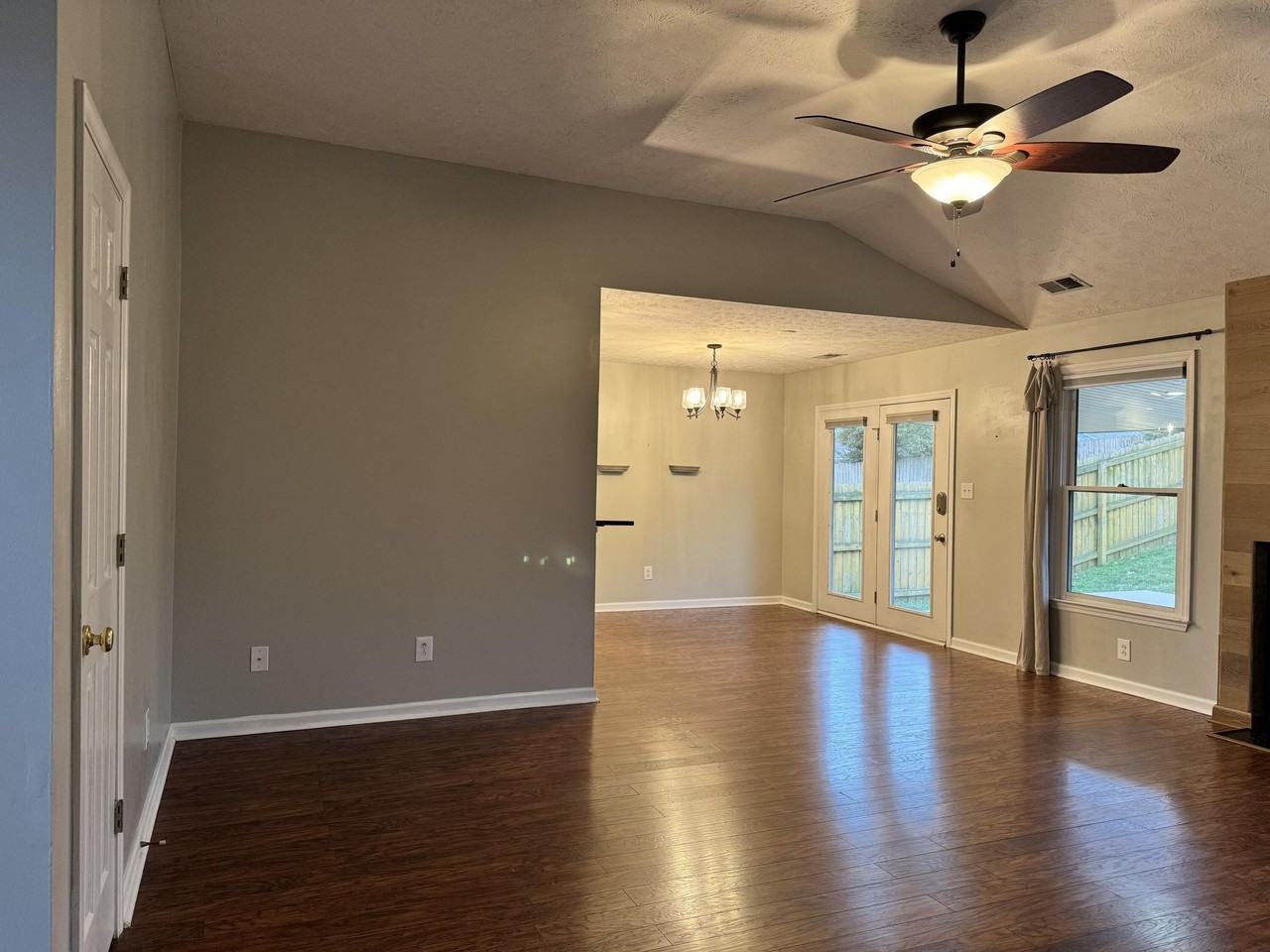 940 Ridgebrook Rd - Photo 5 of 41