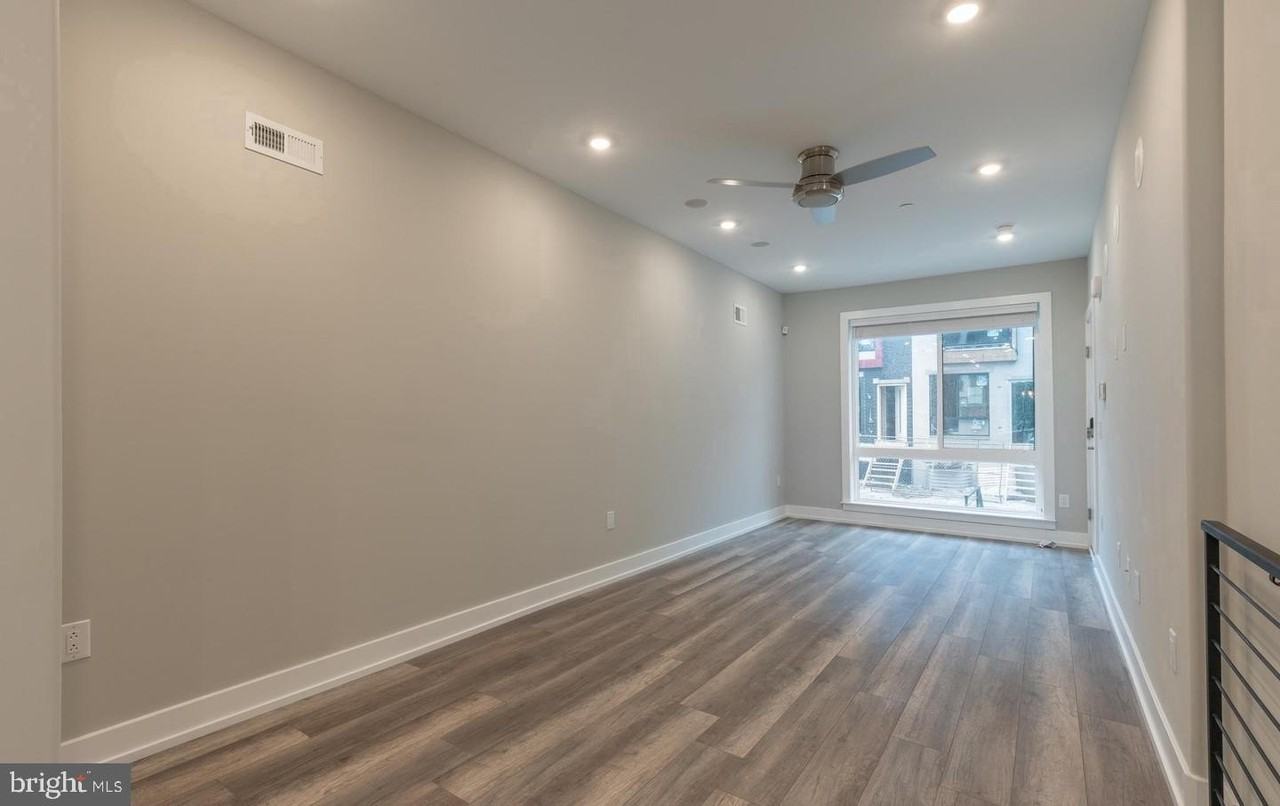 140 W Huntingdon St - Photo 4 of 23