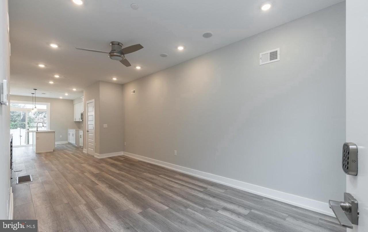 140 W Huntingdon St - Photo 6 of 23