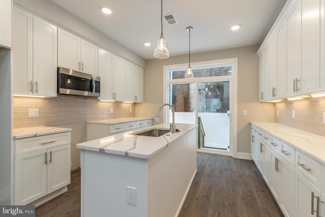 141 W Huntingdon St - Photo 2 of 21