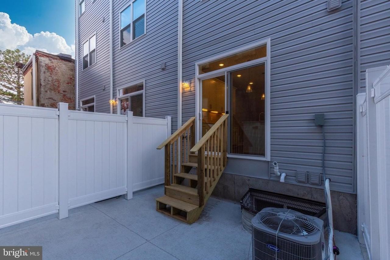 141 W Huntingdon St - Photo 7 of 21