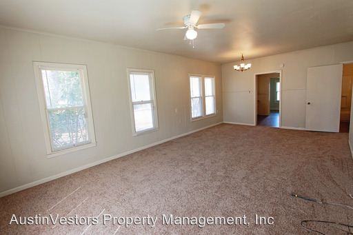 1308 11th St - Photo 2 of 17