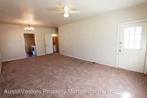 1308 11th St - Photo 3 of 17
