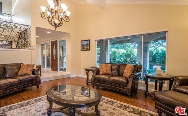 11040 Salt Lake Ave - Photo 5 of 8