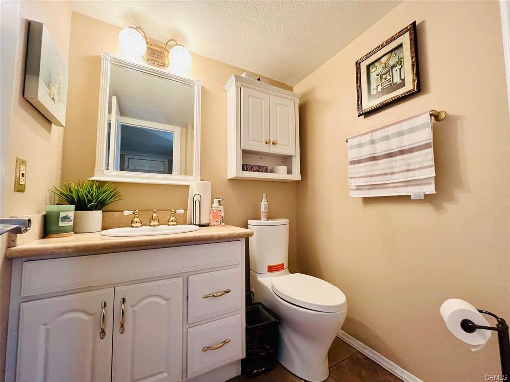 21945 Centurion Way - Photo 5 of 8