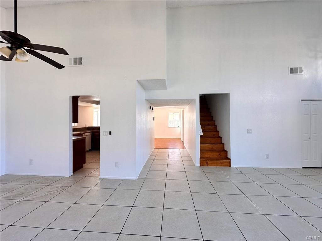 744 E Avenue E #J11 - Photo 6 of 8