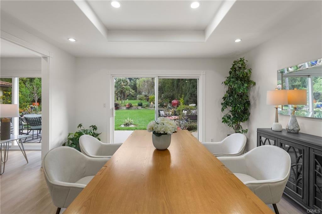 18760 Wells Dr - Photo 4 of 8