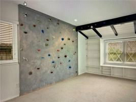 featured image of 23804 Oxnard St