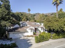 2255 E Chevy Chase Dr - Photo 1 of 1