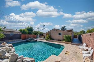 featured image of 814 Kellogg Ave