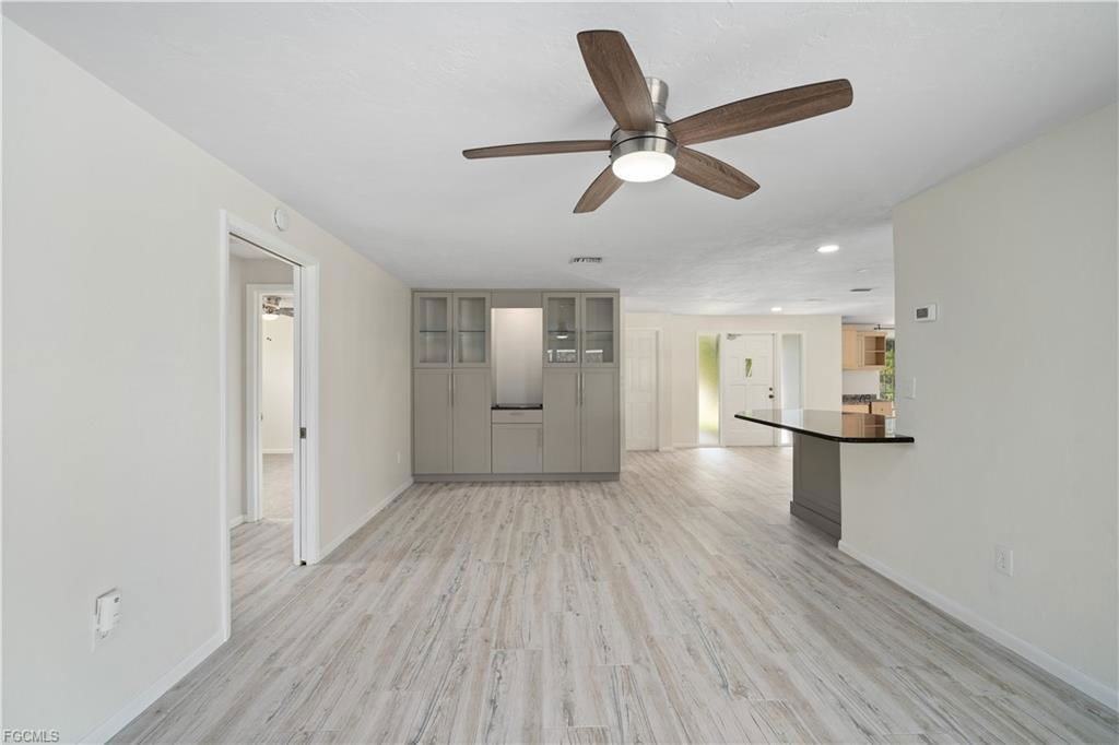1411 Whiskey Creek Drive - Photo 2 of 8