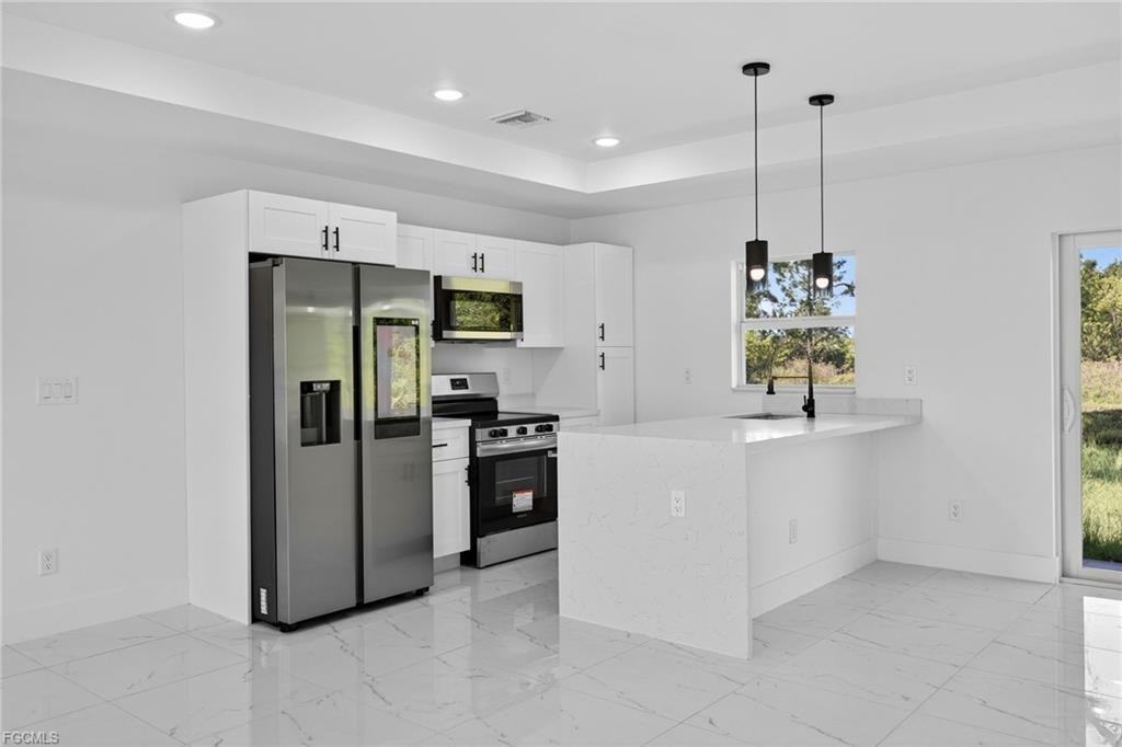 366 Butler Ave S - Photo 3 of 8