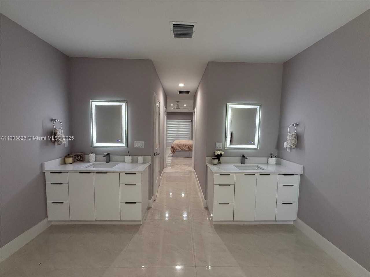 1718 Sw California Blvd - Photo 5 of 24