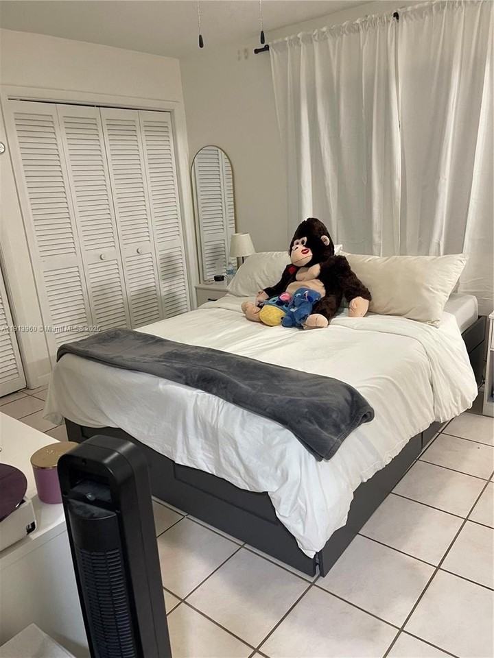 20520 Sw 92nd Pl #0 - Photo 6 of 23