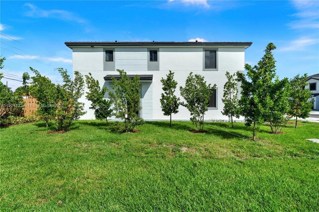 34520 Sw 191st Ct #34520 - Photo 4 of 37