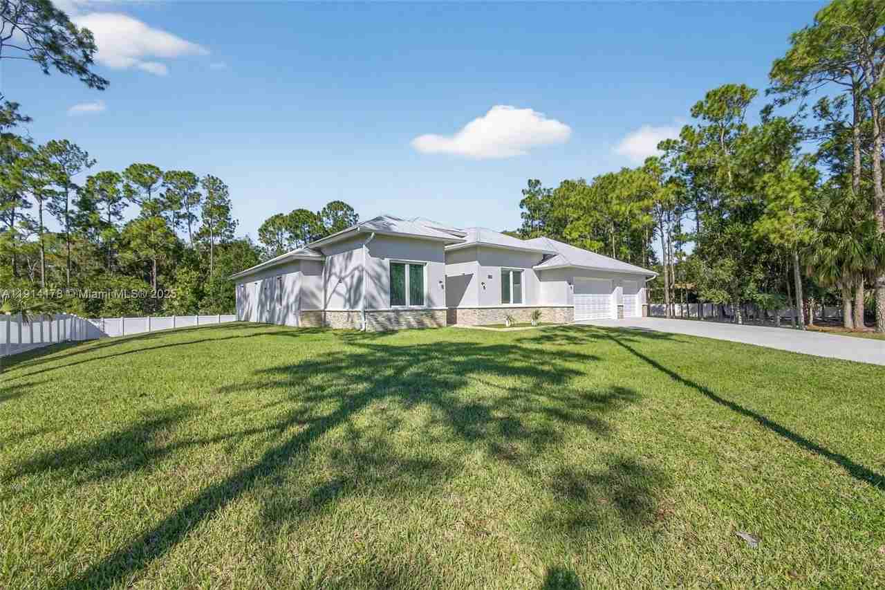 18369 Mellen Ln - Photo 2 of 50