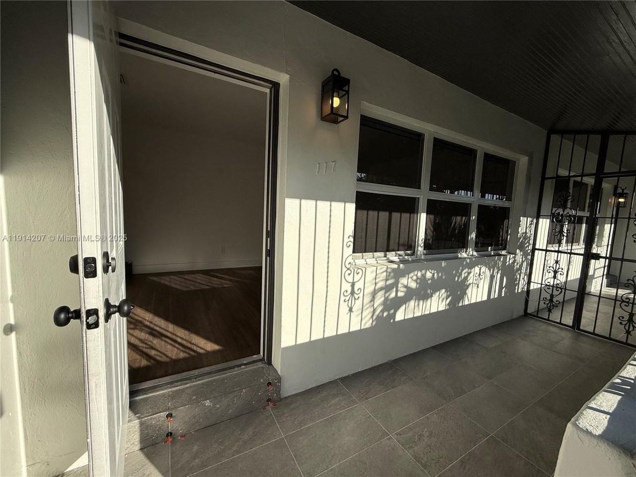 117 Nw 118th St #117 - Photo 3 of 20