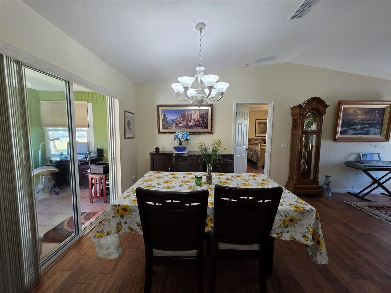 6058 Sw 98th Loop - Photo 7 of 30