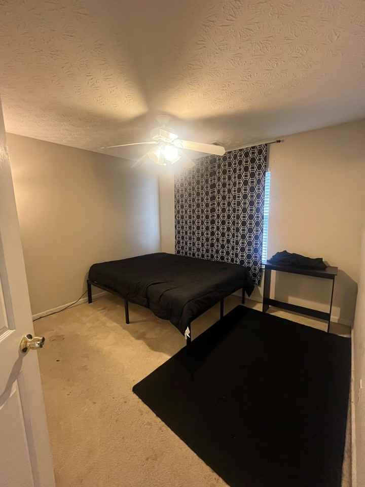 Medlock River Court - Photo 2 of 9