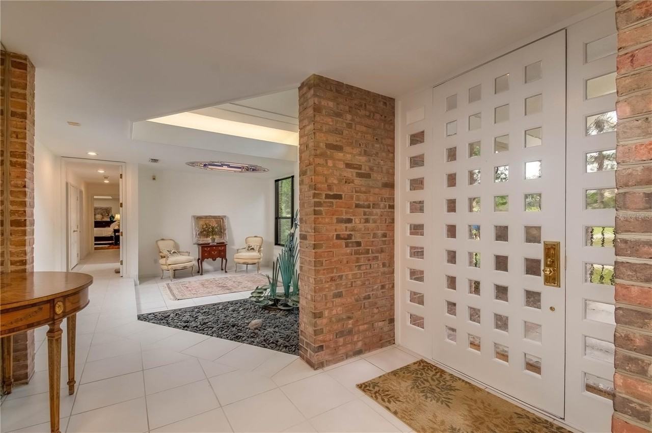 5951 Sw 21st Avenue Rd - Photo 7 of 23