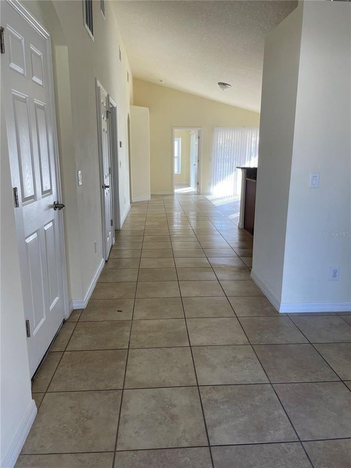 130 Victory Ave - Photo 7 of 21