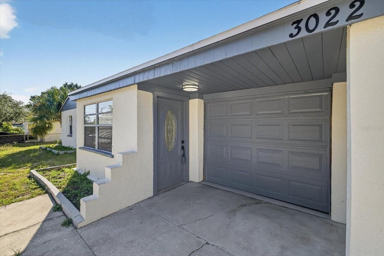 3022 W Meadow St - Photo 5 of 43