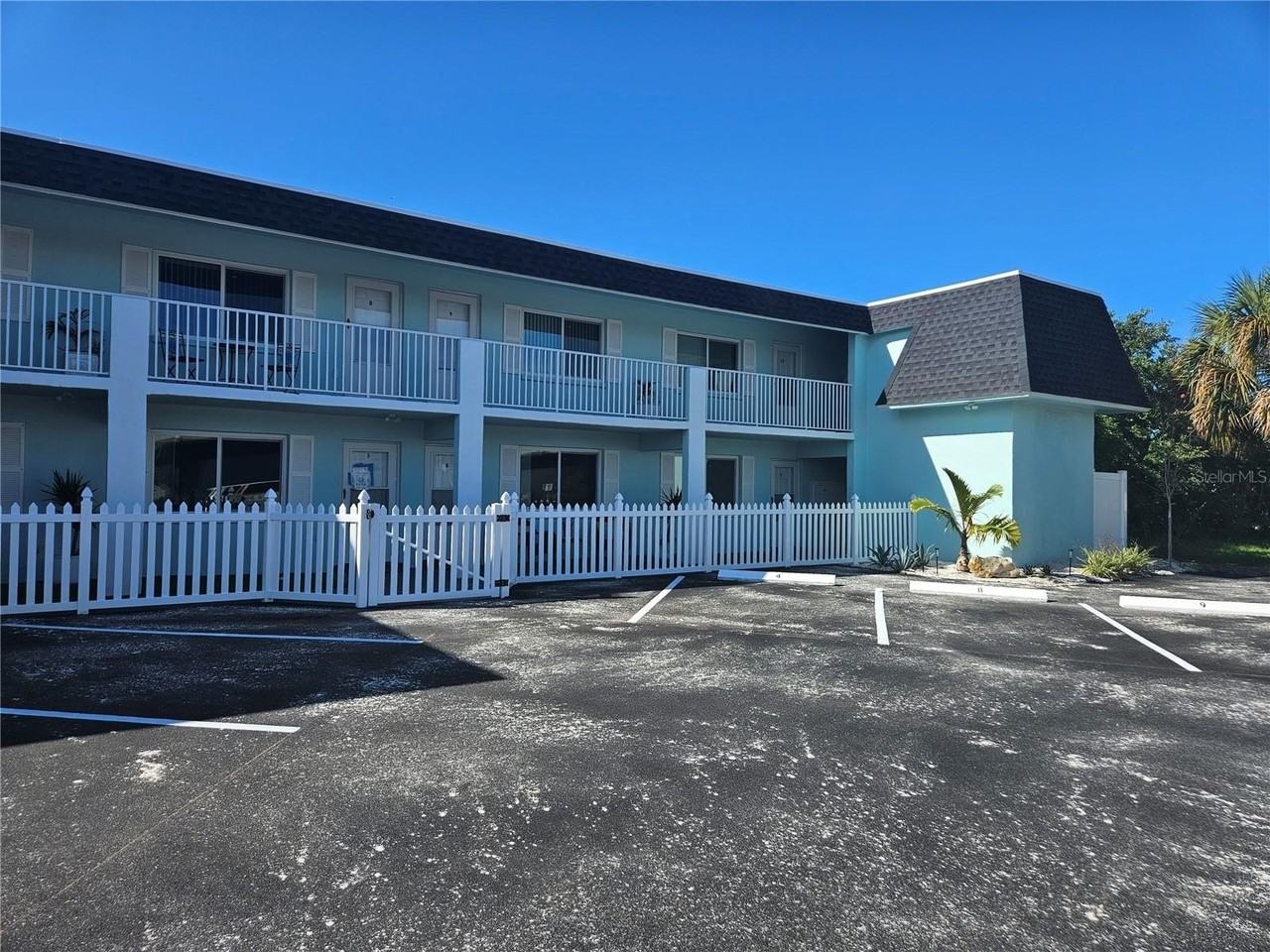 350 73rd Ave #9 - Photo 2 of 21