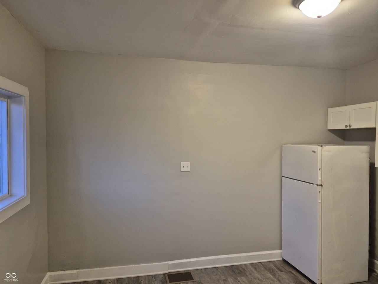 1540 N Grant Ave Unit B - Photo 5 of 12