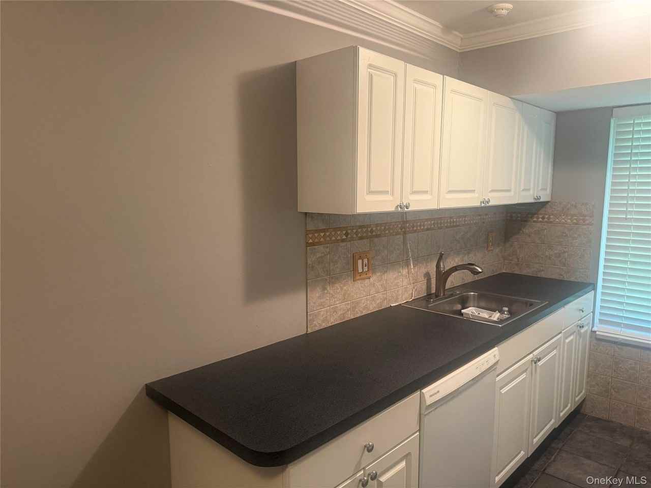 5 Laramie Ct Unit 5 #5 - Photo 5 of 34