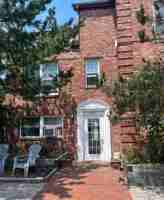 featured image of 801 E Broadway Apt F #F