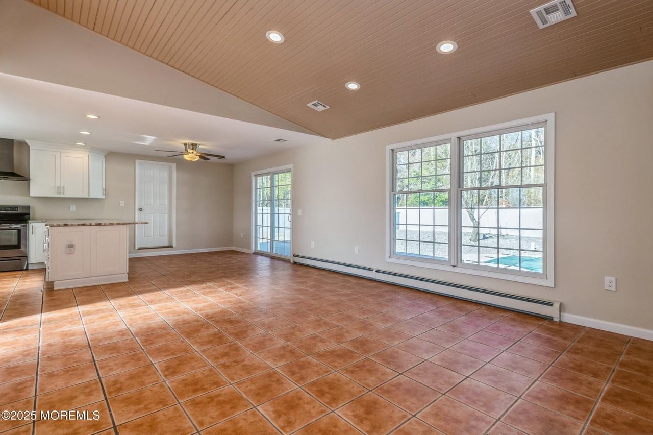 59 Harbor Inn Rd - Photo 5 of 25