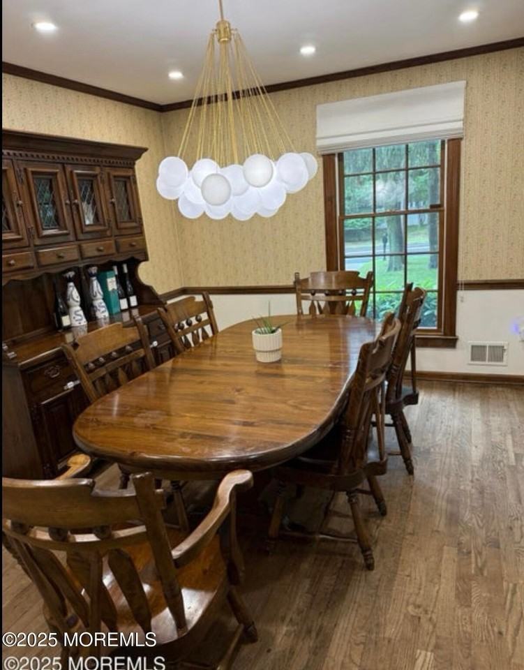 530 Wall St - Photo 4 of 13