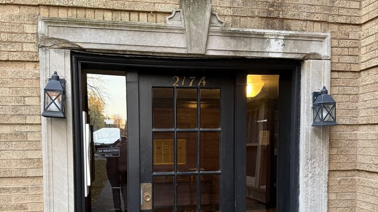 217A Washington Blvd #2E - Photo 2 of 24