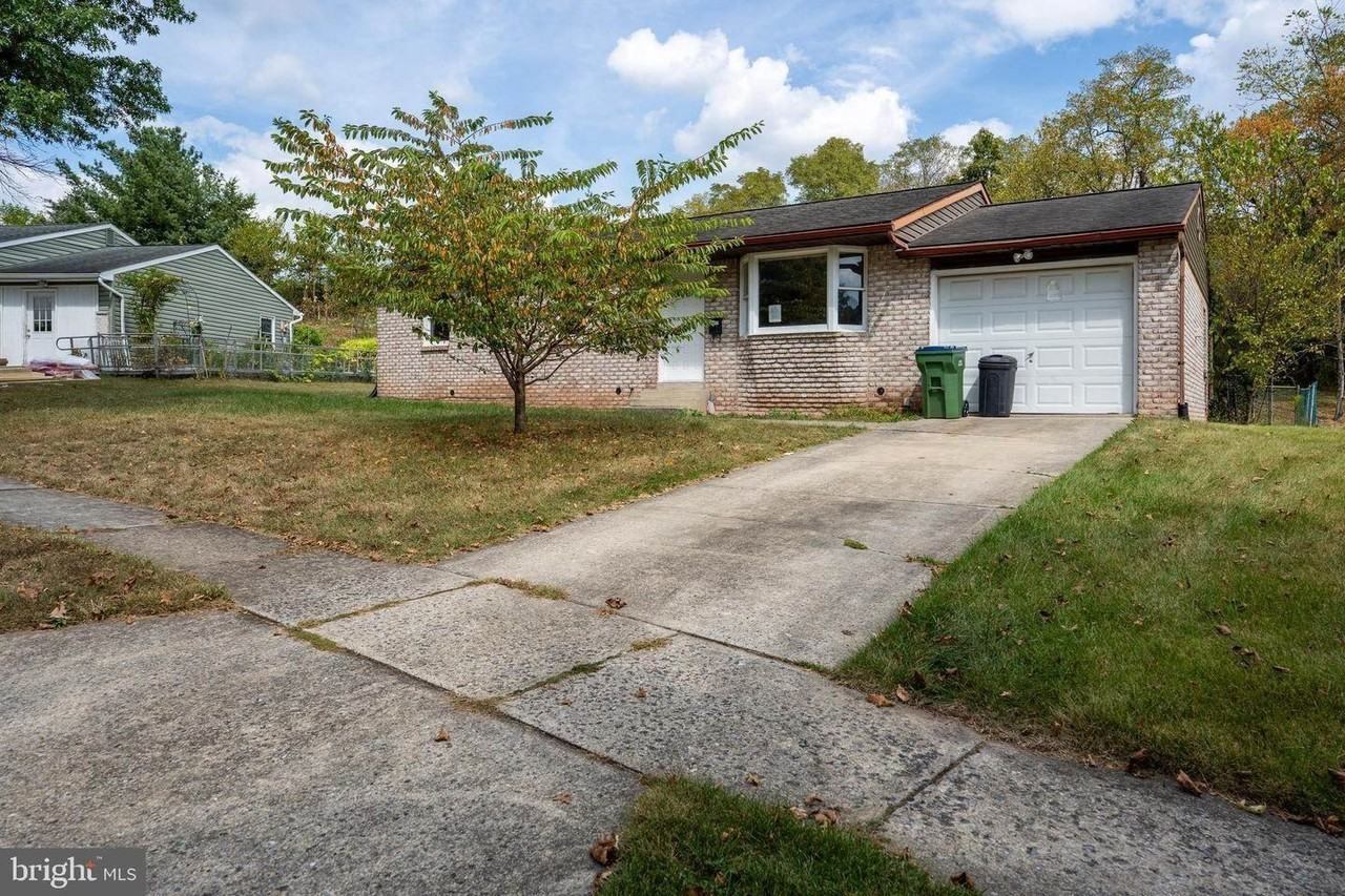 3748 Tudor Dr - Photo 2 of 13