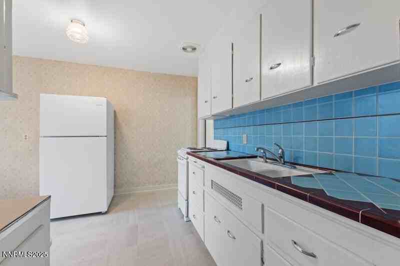 115 Imperial Blvd - Photo 4 of 10