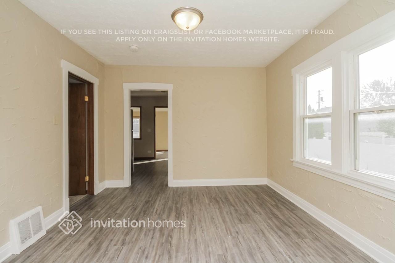 1102 Lathrop Avenue - Photo 7 of 19