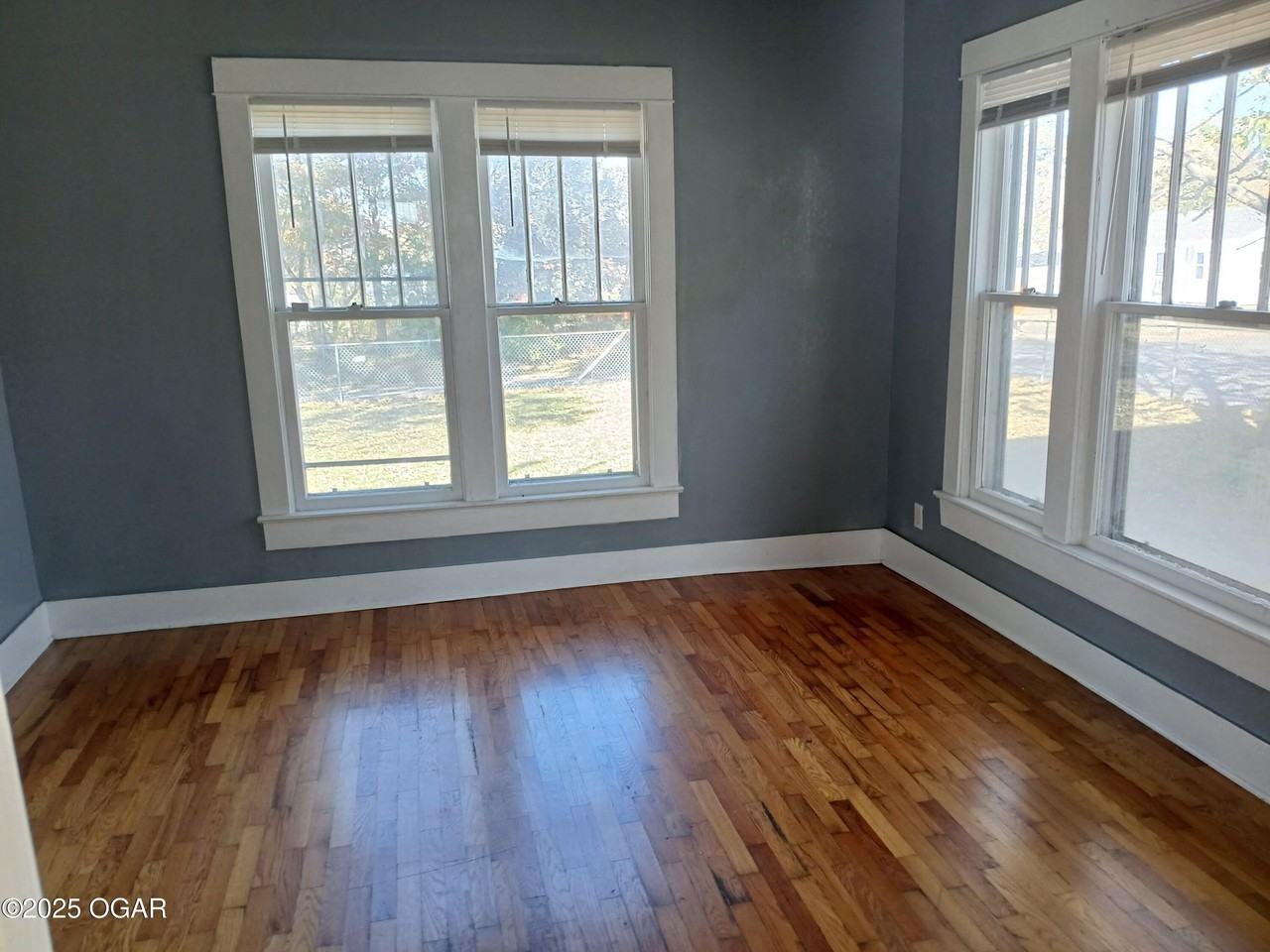 506 Park Avenue - Photo 6 of 9